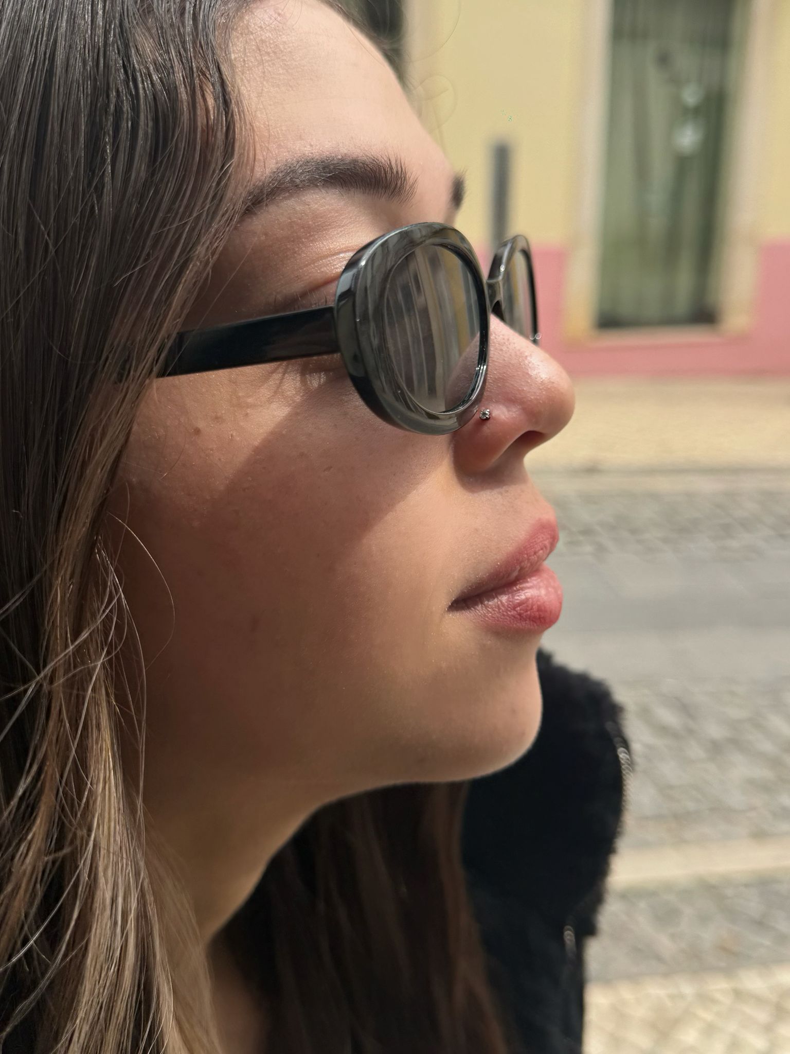 Cris - Nostril Piercing